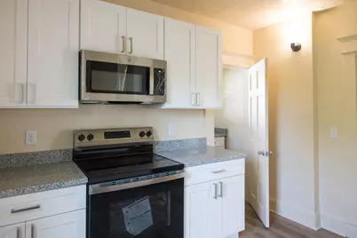 116 E Clay Street, Kalamazoo, MI 49007 - Photo 12