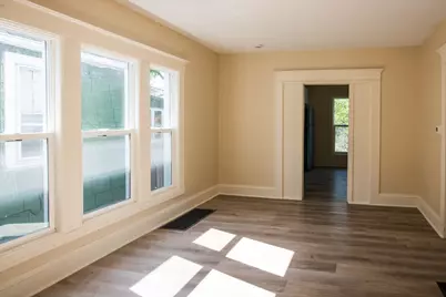 116 E Clay Street, Kalamazoo, MI 49007 - Photo 4