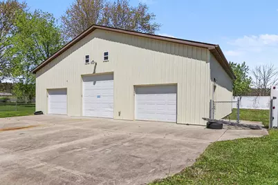 8223 Calvin Road, Battle Creek, MI 49017 - Photo 16