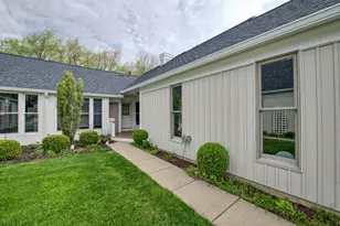 910 Cherrywood Cir, Portland, MI 48875 - Photo 32