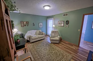 910 Cherrywood Cir, Portland, MI 48875 - Photo 16