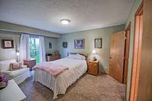 910 Cherrywood Cir, Portland, MI 48875 - Photo 12
