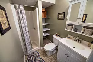 910 Cherrywood Cir, Portland, MI 48875 - Photo 30