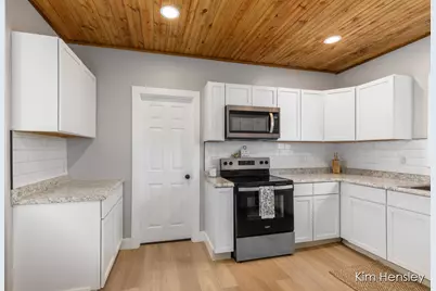 107 E Congress Street, Belding, MI 48809 - Photo 10