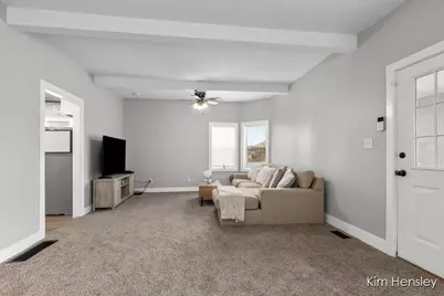 107 E Congress Street, Belding, MI 48809 - Photo 6