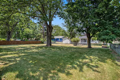 2022 Krolow Street, Benton Harbor, MI 49022 - Photo 16