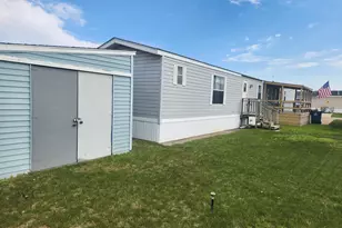 4080 Whisperwood Way S, Muskegon, MI 49442 - Photo 14