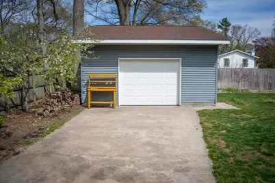 1086 Ivanhoe Drive, Muskegon, MI 49445 - Photo 48