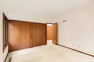 1000 Carolee Ln, Kalamazoo, MI 49008 - Photo 10