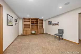 2084 Timberview Dr NE, Grand Rapids, MI 49525 - Photo 20