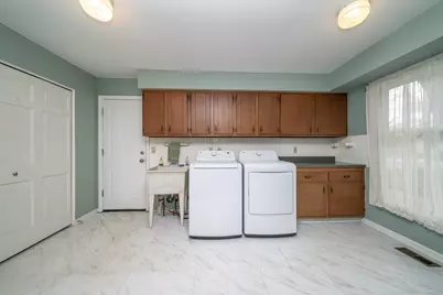 34150 Hunters Row, Farmington Hills, MI 48331 - Photo 24