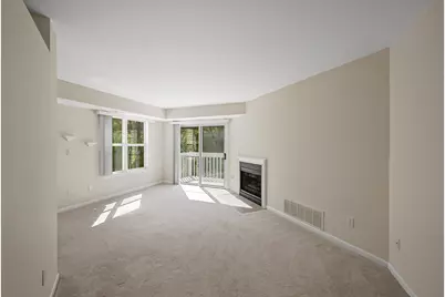 2201 S Huron Parkway #4, Ann Arbor, MI 48104 - Photo 8