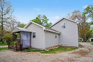 229 S Sherman St, Sheridan, MI 48884 - Photo 26