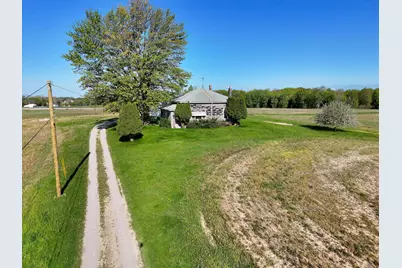 4659 Hendershot Avenue NW, Grand Rapids, MI 49544 - Photo 6