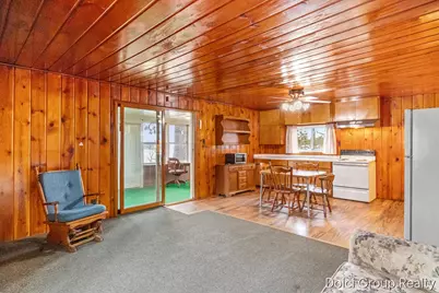 19855 Elmwood Avenue, Evart, MI 49631 - Photo 8