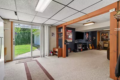 69193 Center Street, Paw Paw, MI 49079 - Photo 18