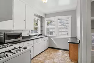 1219 Ball Ave NE, Grand Rapids, MI 49505 - Photo 10