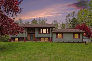 16711 CD Ave E, Augusta, MI 49012 - Photo 2