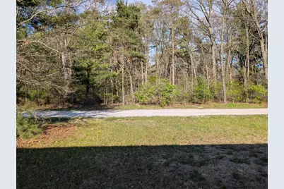 626 W River Road, Muskegon, MI 49445 - Photo 2