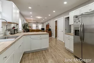 3124 5th St, Muskegon, MI 49444 - Photo 14
