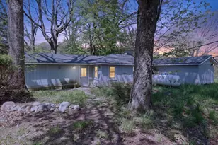 56447 Twin Lakes Rd, Cassopolis, MI 49031 - Photo 2
