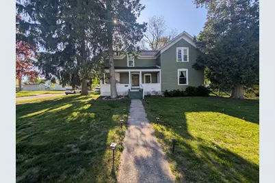 301 N Smith Street, Greenville, MI 48838 - Photo 2