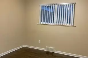 33455 Elgin Ct, Sterling Heights, MI 48310 - Photo 16