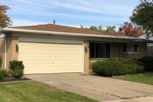 33455 Elgin Ct, Sterling Heights, MI 48310 - Photo 2