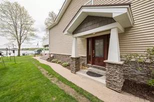 5256 Edgelake Dr, Pinckney, MI 48169 - Photo 22