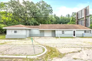 9297 SW Greenville Rd, Greenville, MI 48838 - Photo 1