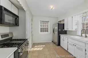 926 Joslin St SE, Grand Rapids, MI 49507 - Photo 10
