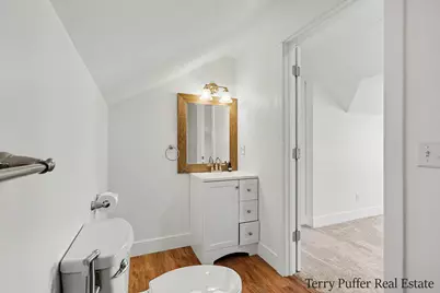 72 E Grand Avenue, Muskegon, MI 49442 - Photo 12