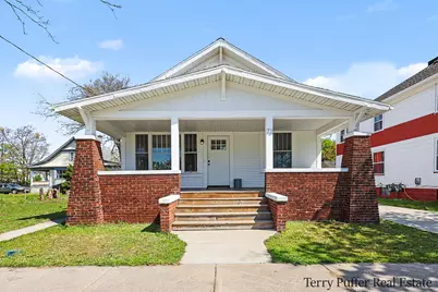 72 E Grand Avenue, Muskegon, MI 49442 - Photo 2