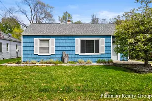 2390 Greenwood St, Muskegon, MI 49441 - Photo 2