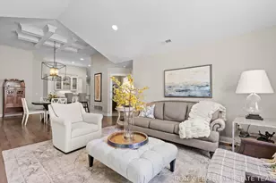 195 Janes View Dr, Holland, MI 49424 - Photo 8