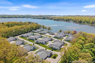 195 Janes View Dr, Holland, MI 49424 - Photo 64
