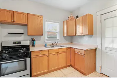 521 Gayle Avenue, Kalamazoo, MI 49048 - Photo 4