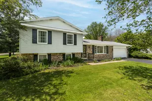 301 Sherman Dr, Marshall, MI 49068 - Photo 1