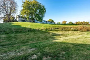 11306 Woodruff Lake Dr, Brighton, MI 48116 - Photo 4
