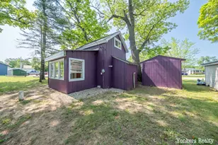 2696 Cottage Dr, Orleans, MI 48865 - Photo 14