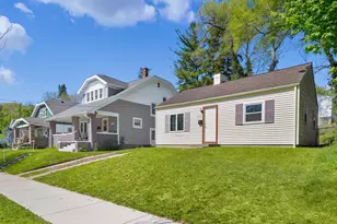 973 Valley Ave NW, Grand Rapids, MI 49504 - Photo 2