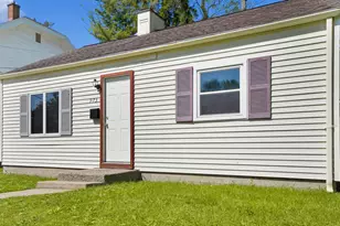 973 Valley Ave NW, Grand Rapids, MI 49504 - Photo 18