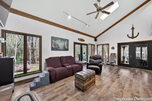 848 Scenic Dr, Muskegon, MI 49445 - Photo 24