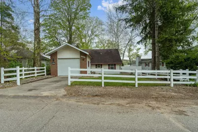 65351 E Peninsula Drive, Cassopolis, MI 49031 - Photo 2