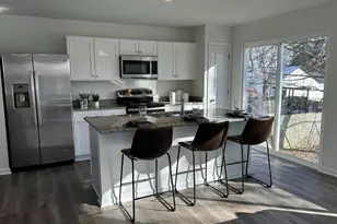 522 Oakhill Ave, Jackson, MI 49201 - Photo 2