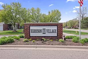 26984 Carrington Pl, Harrison Township, MI 48045 - Photo 20