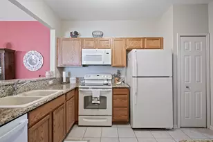 26984 Carrington Pl, Harrison Township, MI 48045 - Photo 10