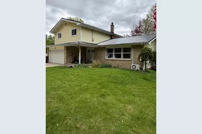 2784 Hillcrest Drive, Ionia, MI 48846 - Photo 2