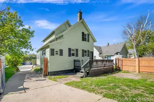 935 Baraga St NE, Grand Rapids, MI 49503 - Photo 32