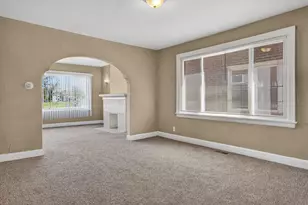 3825 Waverly St, Detroit, MI 48238 - Photo 10